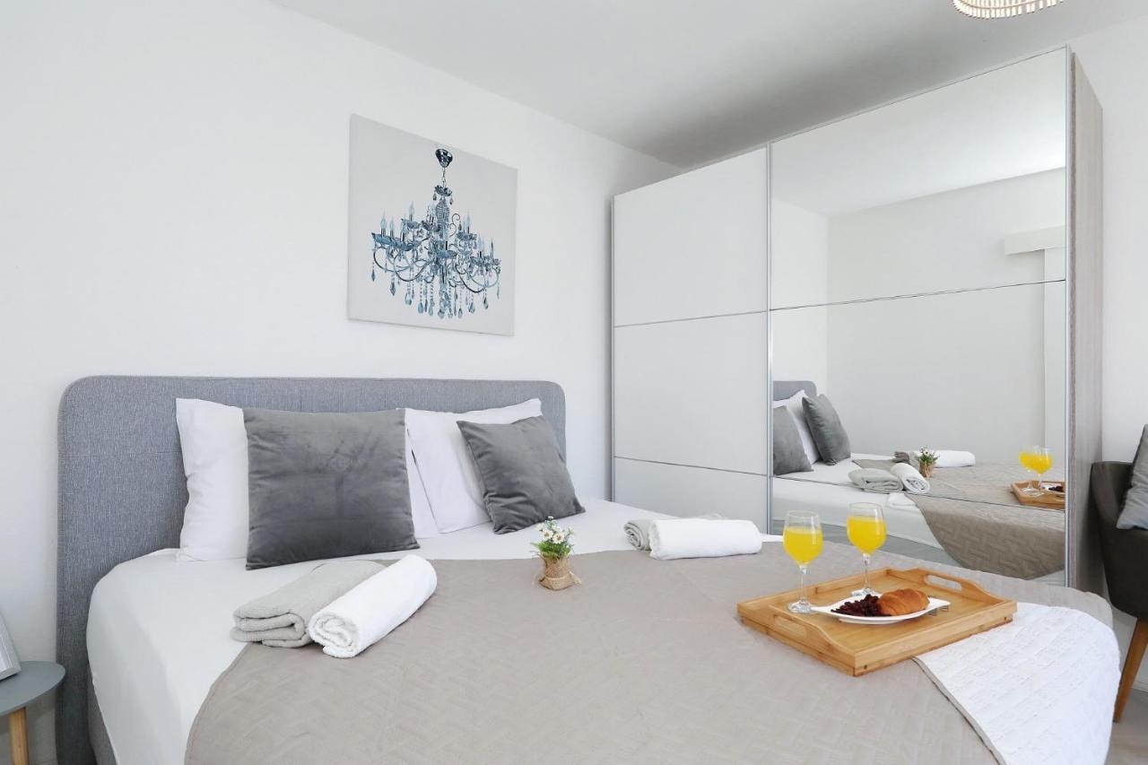 Holiday Home Maria One Minute From -Beach Zadar Exterior foto