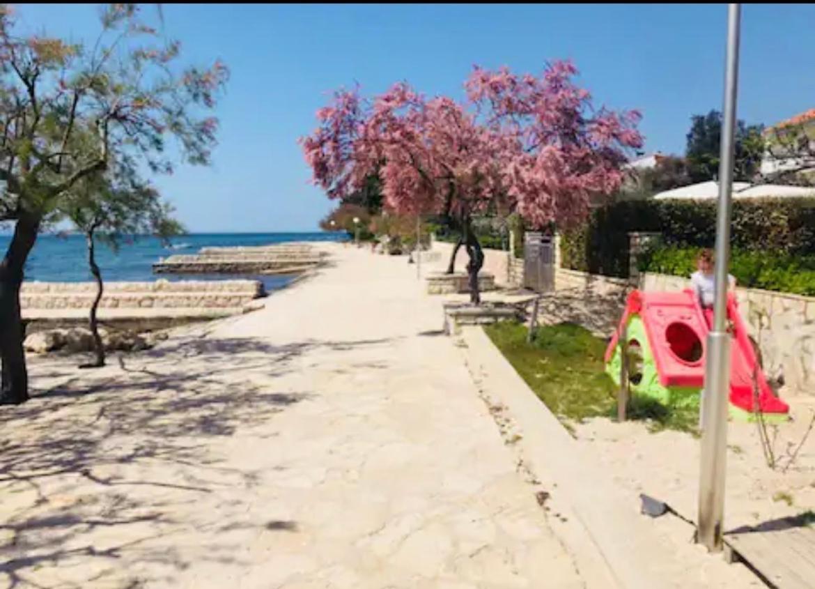 Holiday Home Maria One Minute From -Beach Zadar Exterior foto